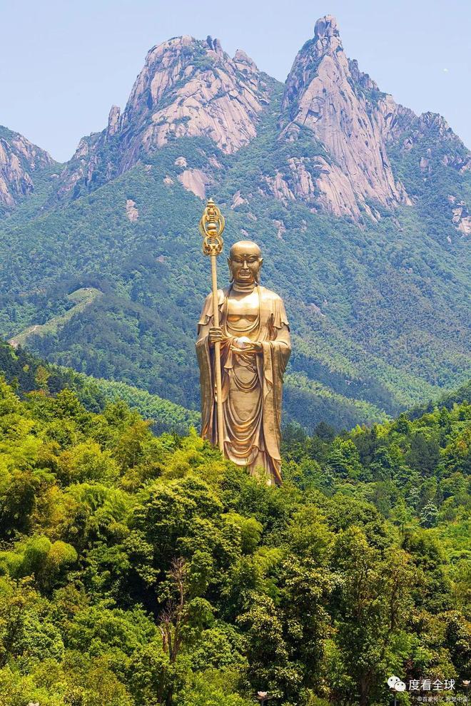 安徽九华山地藏王菩萨道场.jpg